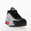 Мужская обувь Nike Shox R4 HQ1988-002 - черно-белые