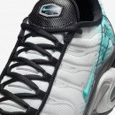 Мужская обувь Nike Air Max Plus HV6225-100 - белые