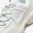 Женские кроссовки Nike Zoom Vomero Roam HV6410-100 - белые