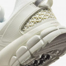 Женские кроссовки Nike Zoom Vomero Roam HV6410-100 - белые