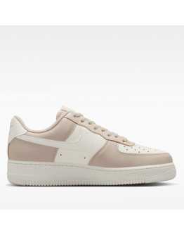 Женские кроссовки Nike Air Force 1 '07 IV5197-200 - бежевые