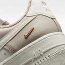 Женские кроссовки Nike Air Force 1 '07 IV5197-200 - бежевые
