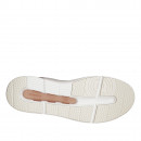 Женские кроссовки On The Roger Advantage 3WF30392349 - белые