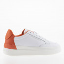 Кроссовки Tommy Hilfiger Feminine Sneaker With Color FW0FW06896-0K9 - белые