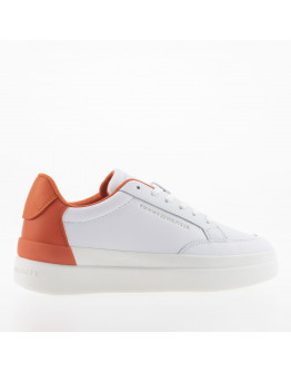 Кроссовки Tommy Hilfiger Feminine Sneaker With Color FW0FW06896-0K9 - белые