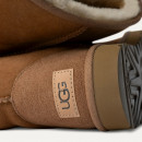 Женская обувь UGG W Classic Short II 1016223-CHE - коричневые